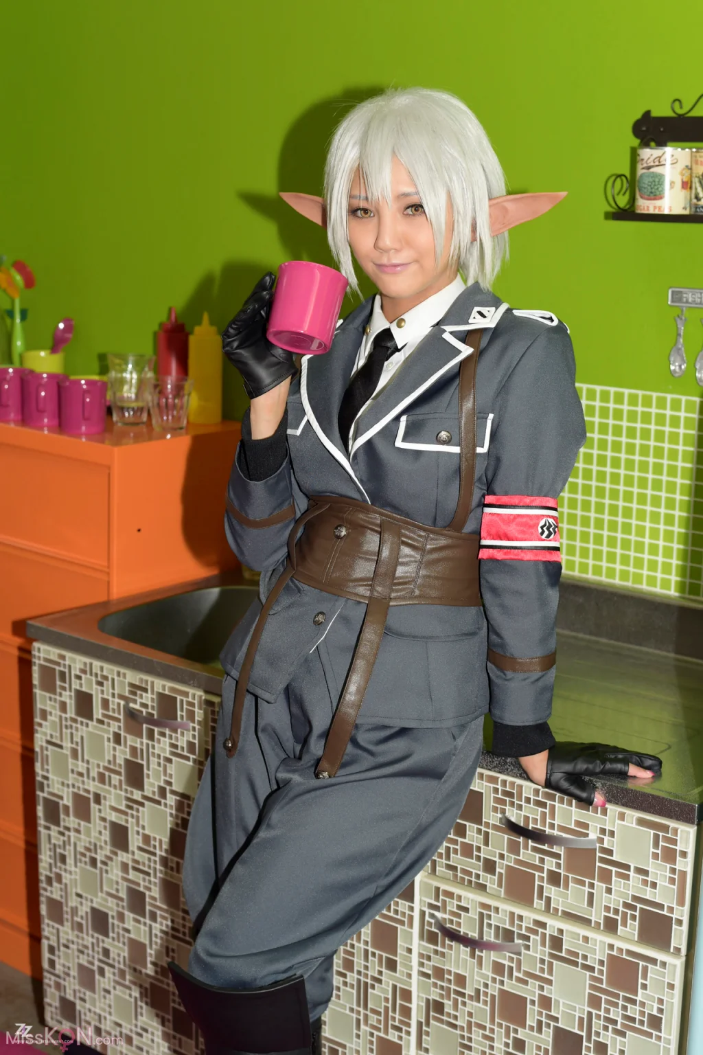 [JP] Rei Mizuna (みづなれい) & Claire Hasumi: [ZIZG-013TC] Elf Female Officer Trapped in a Trap 虜囚市場 -罠に嵌められたエルフの女将校- みづなれい デジタル写真集 (56 photos) – Page 2