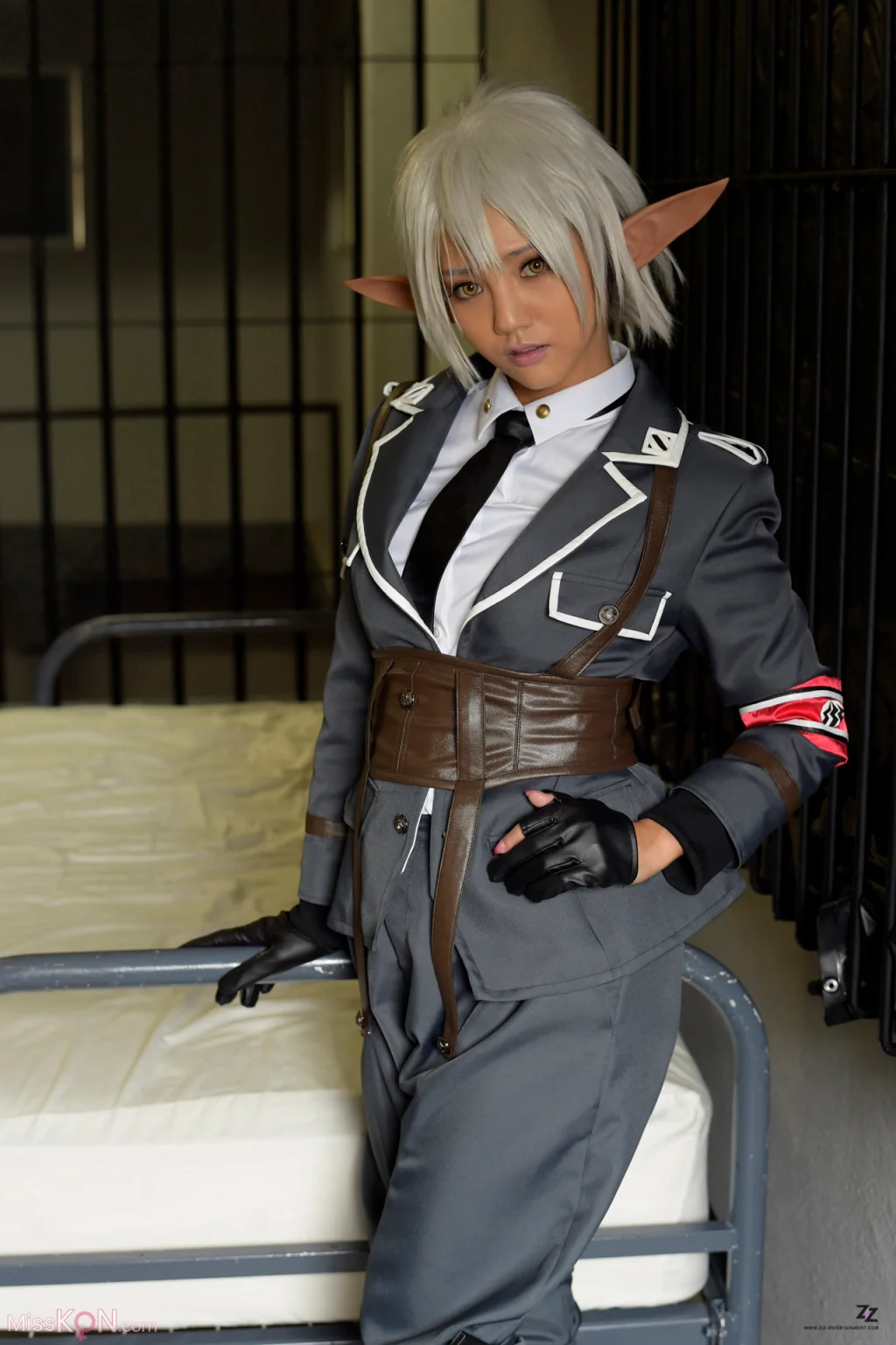 [JP] Rei Mizuna (みづなれい) & Claire Hasumi: [ZIZG-013TC] Elf Female Officer Trapped in a Trap 虜囚市場 -罠に嵌められたエルフの女将校- みづなれい デジタル写真集 (56 photos) – Page 3