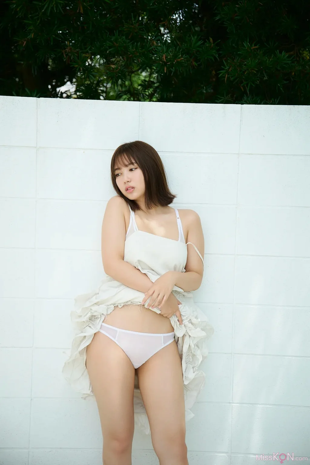 [JP] Sawaguchi Aika (沢口愛華): [Friday Digital Photobook] Love, In Full Bloom 愛、咲き誇る (complete) (90 photos) – Page 2