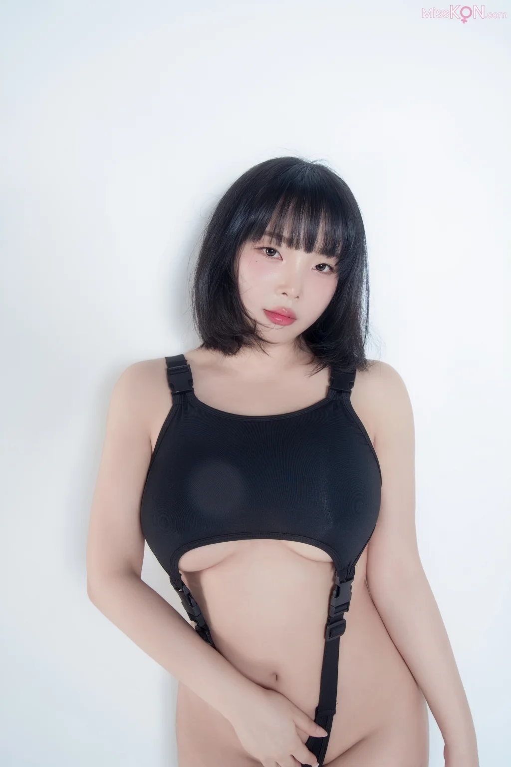 Kang In-kyung (강인경): X Hoorizon (117 photos) – Page 4