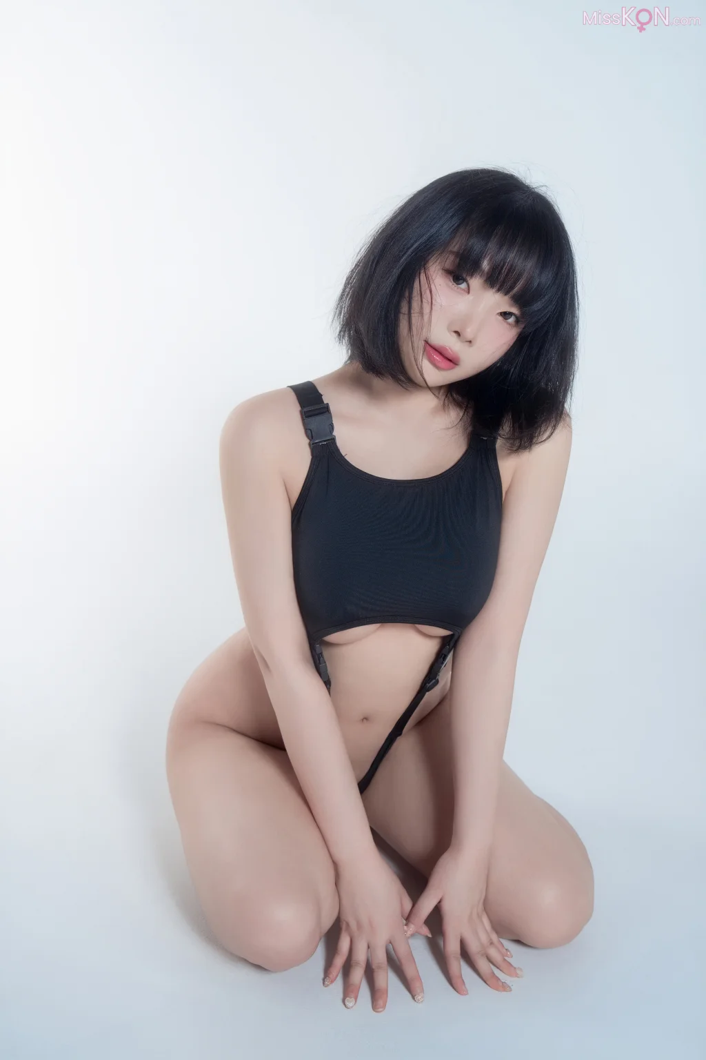 Kang In-kyung (강인경): X Hoorizon (117 photos) – Page 4