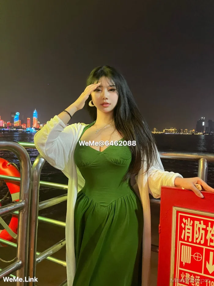 Oliviaxx: 微密圈健身丰满肥臀女神 微密圈 合集 (1314 photos + 41 videos)