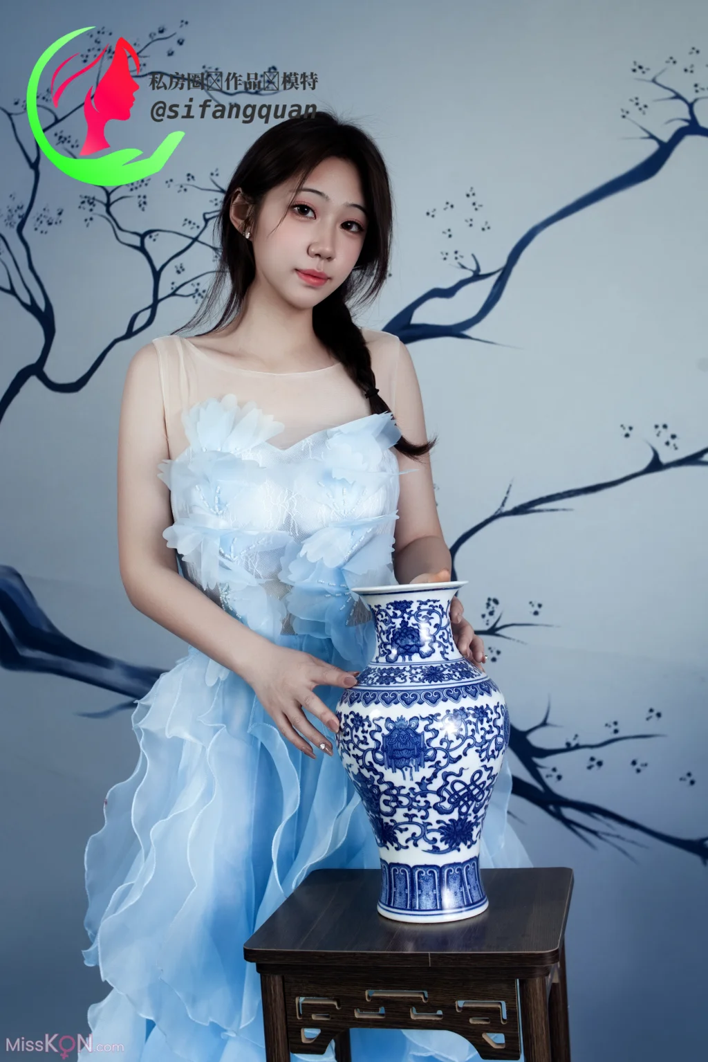 [Private Photoshoot] 大一学妹公主裙与青花瓷 全尺度私拍 (132 photos) – Page 2