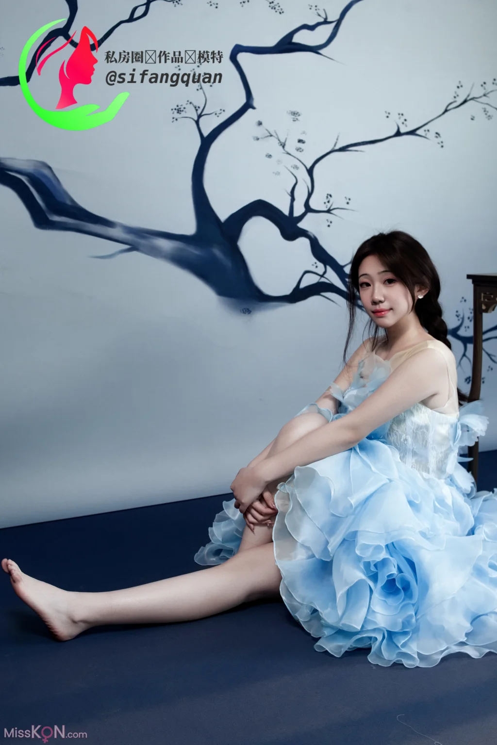 [Private Photoshoot] 大一学妹公主裙与青花瓷 全尺度私拍 (132 photos) – Page 2