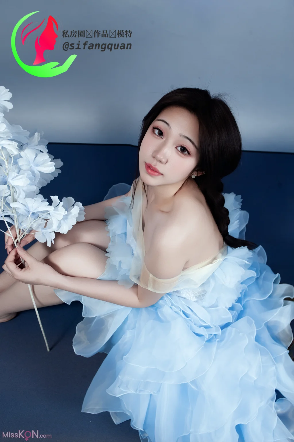 [Private Photoshoot] 大一学妹公主裙与青花瓷 全尺度私拍 (132 photos) – Page 2