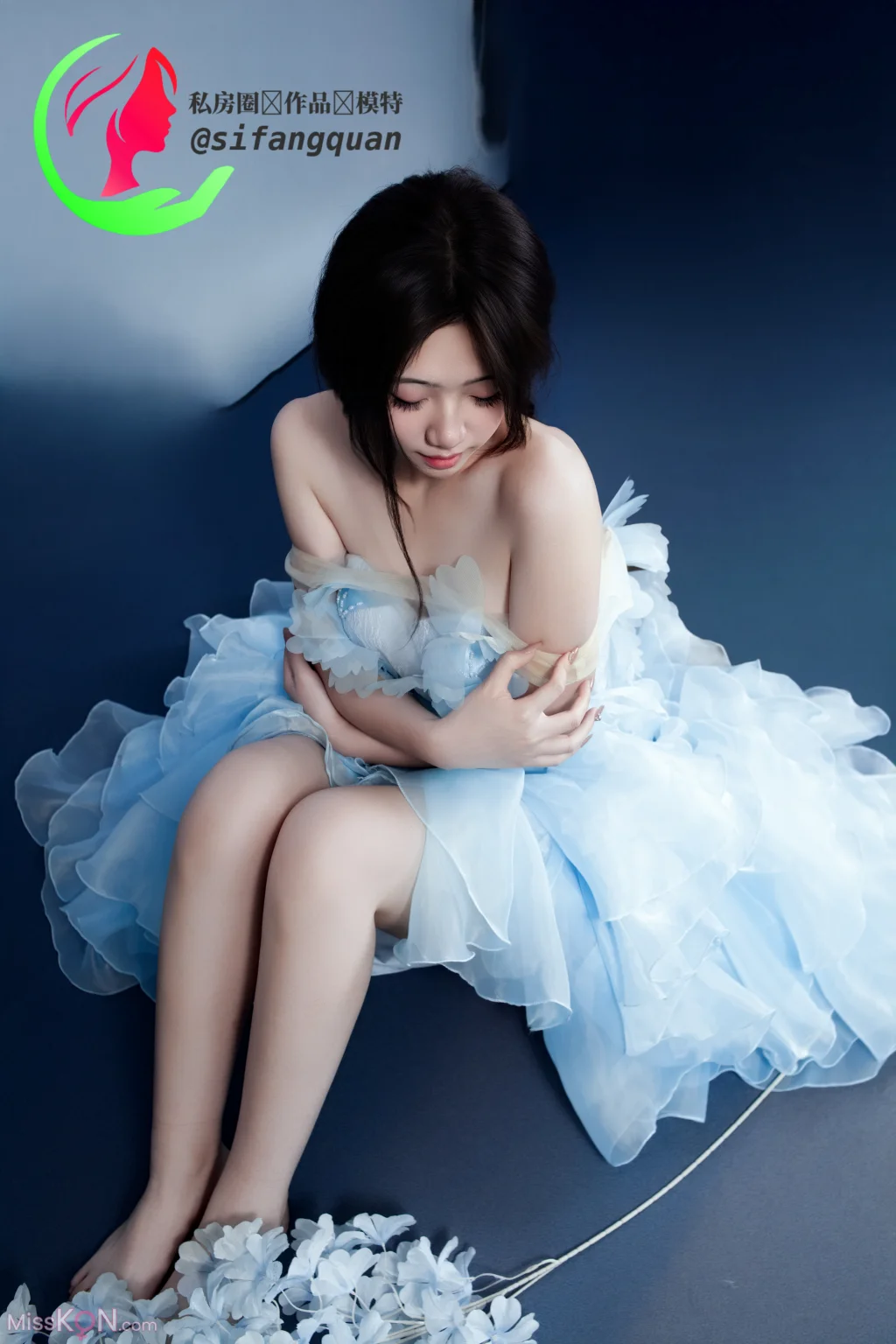 [Private Photoshoot] 大一学妹公主裙与青花瓷 全尺度私拍 (132 photos) – Page 3