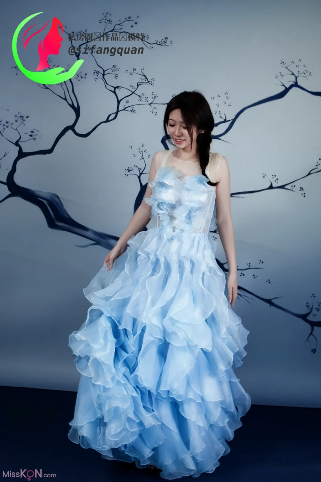[Private Photoshoot] 大一学妹公主裙与青花瓷 全尺度私拍 (132 photos) – Page 3