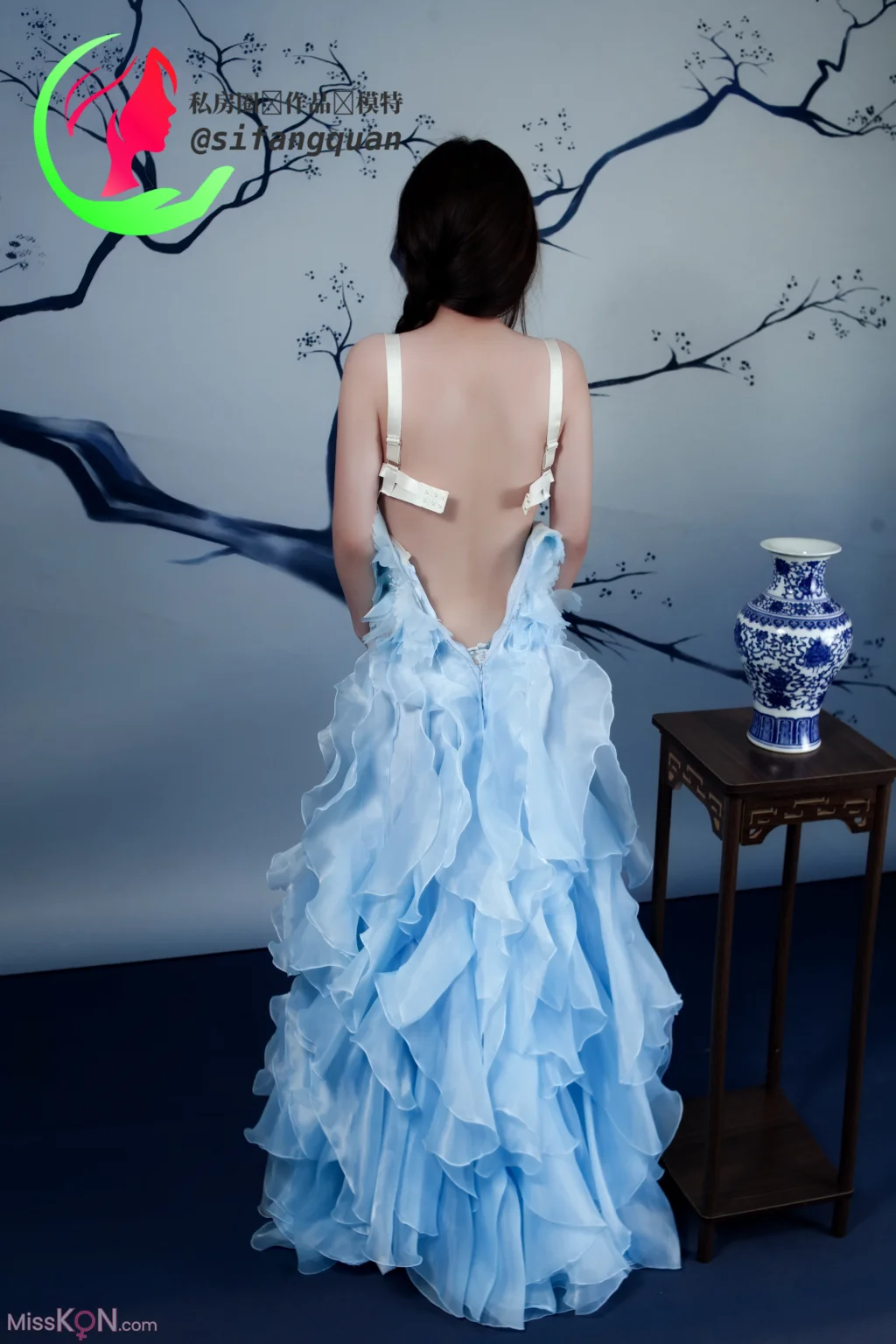 [Private Photoshoot] 大一学妹公主裙与青花瓷 全尺度私拍 (132 photos) – Page 3