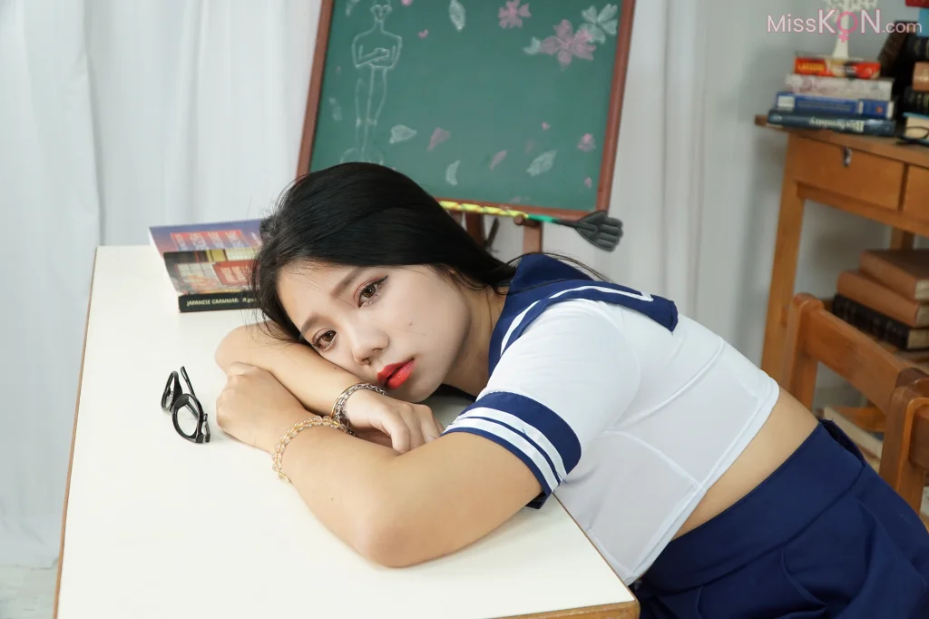 [Private Photoshoot] 熙熙: 丰满御姐 JK全尺度私拍 (180 photos) – Page 2
