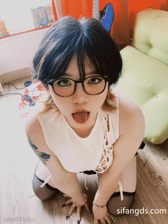 顶级泄密: 来自渣男前男友的分享 11月整理最新流出10套 (232 photos + 170 videos)