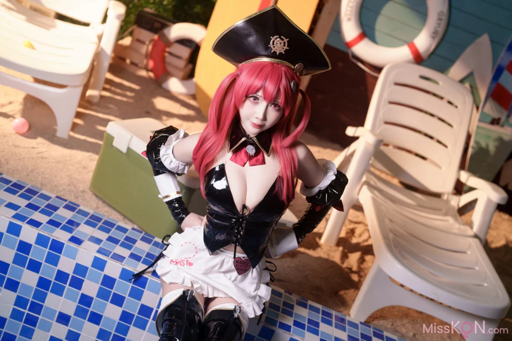 Coser@抱走莫子aa: Nikke胜利女神 米哈拉 (73 photos)