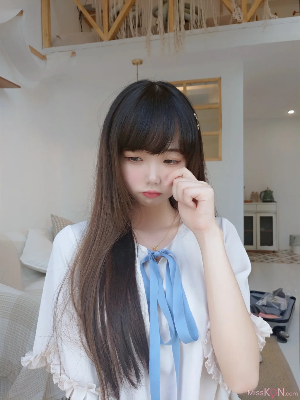 Coser@雪琪SAMA: 裸足 (50 photos + 4 videos)