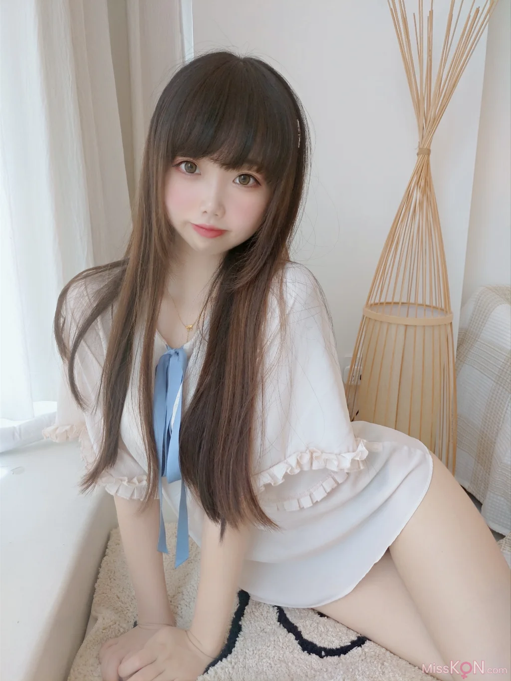 Coser@雪琪SAMA: 裸足 (50 photos + 4 videos)