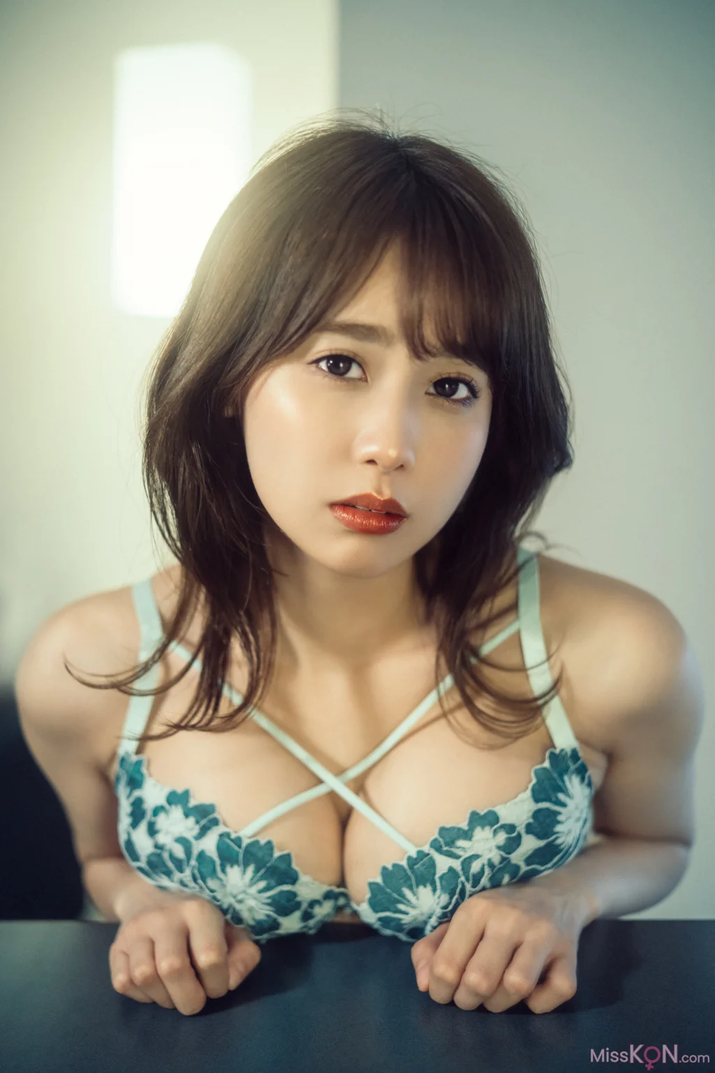 MISAKI: Sexy Photobook (100 photos)