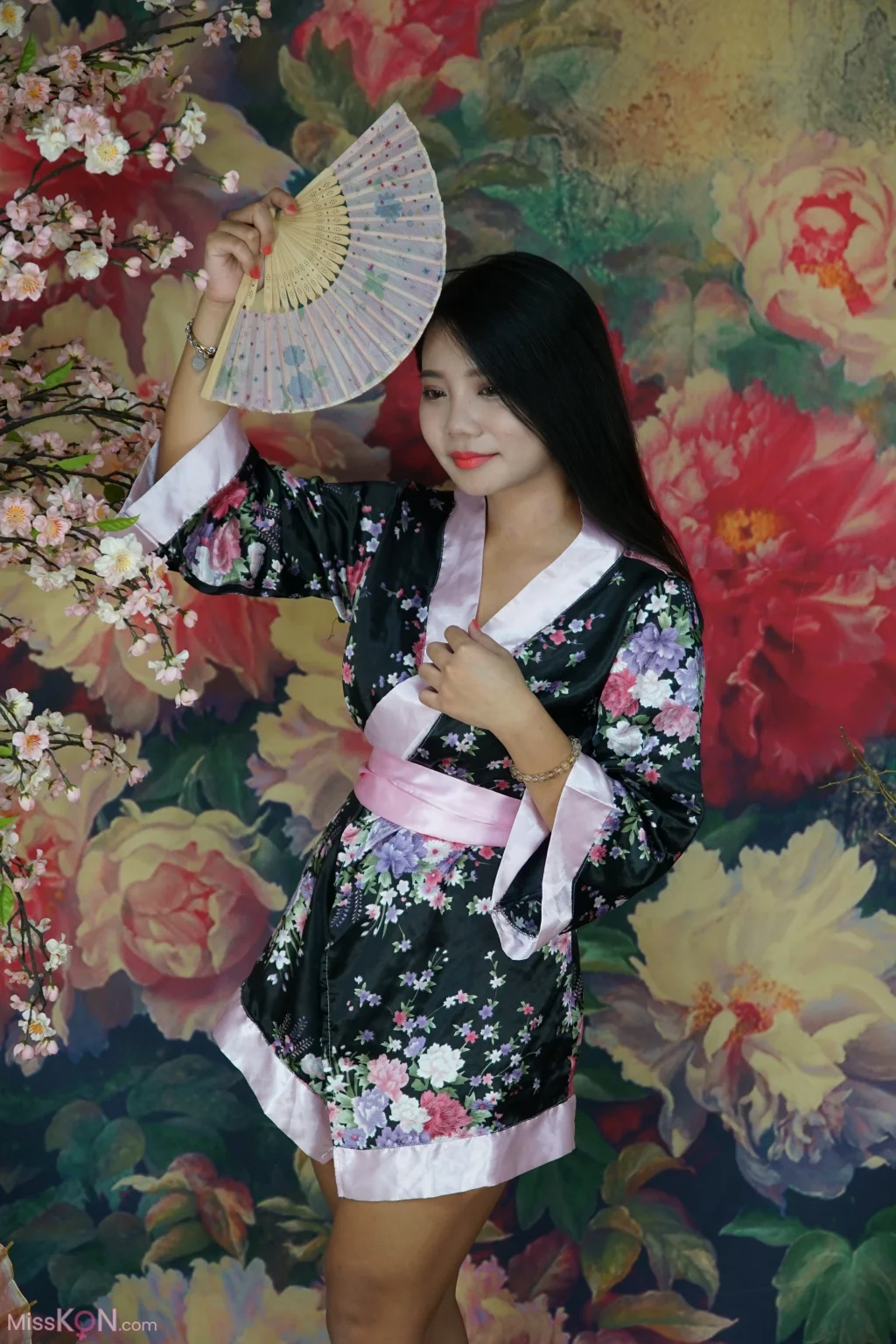 [Private Photoshoot] 熙熙: 丰满御姐 和风全尺度私拍 (173 photos)