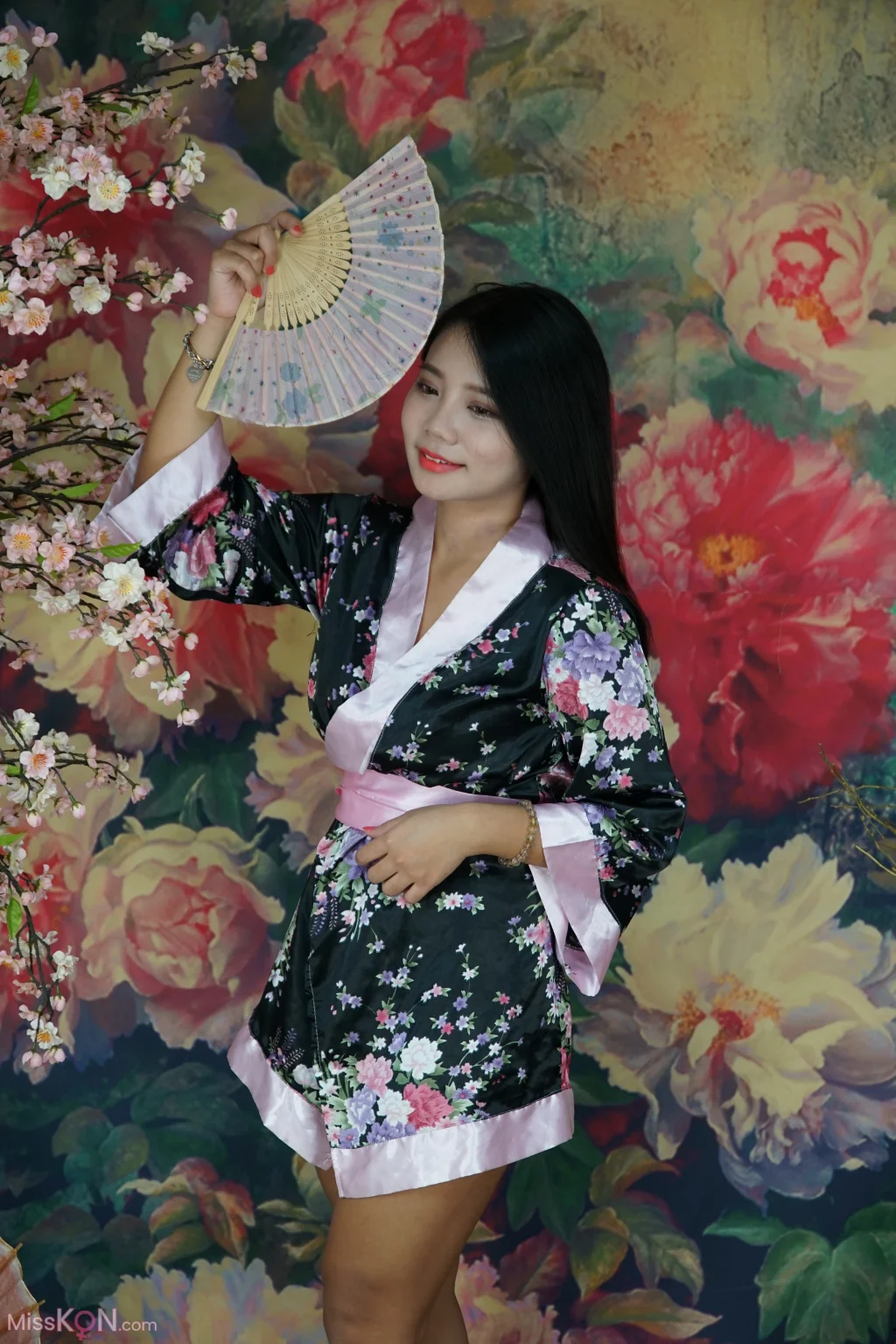 [Private Photoshoot] 熙熙: 丰满御姐 和风全尺度私拍 (173 photos)