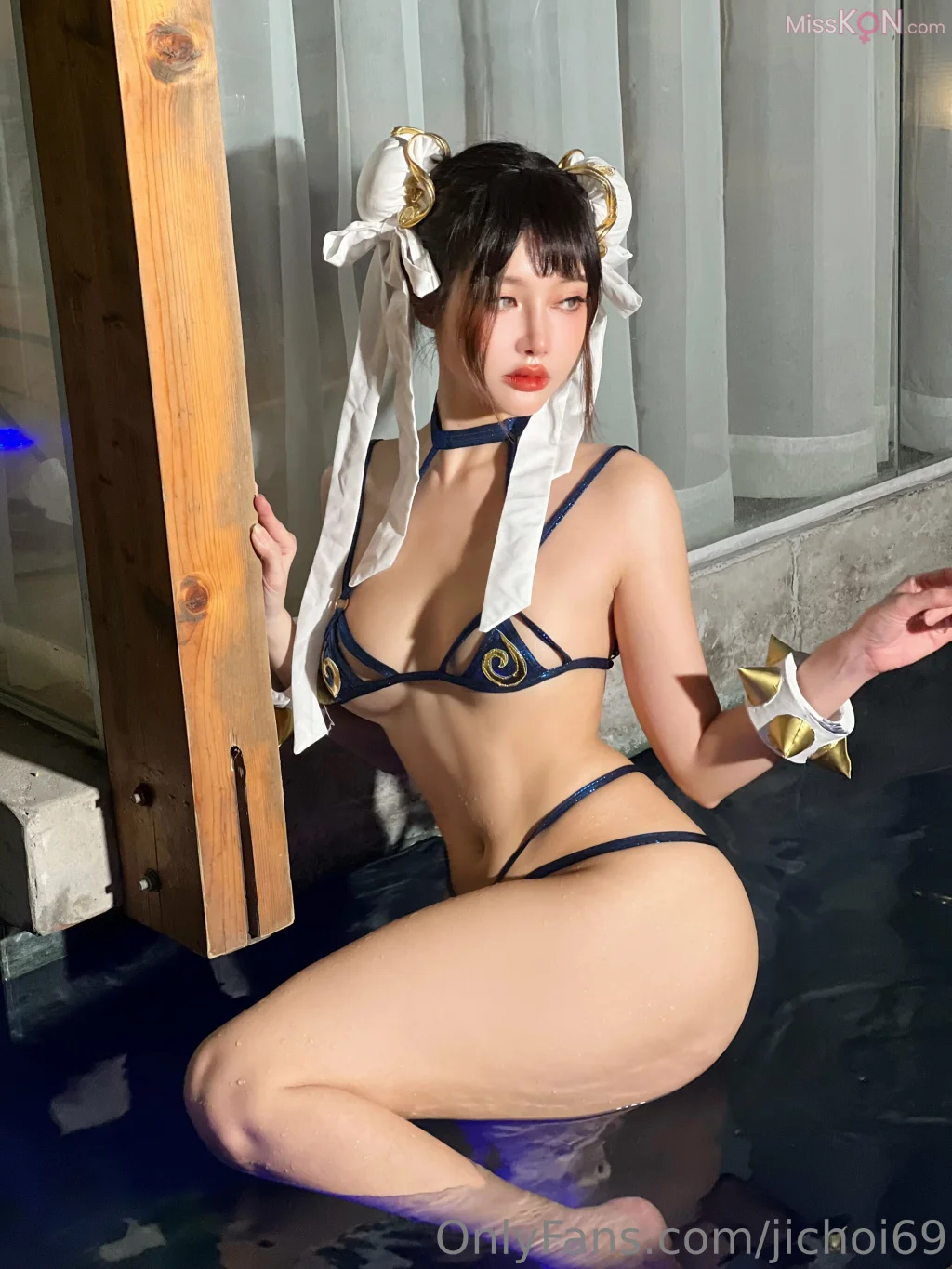 Coser@Choi Ji Yun: Chun Li Swinsuit (27 photos)