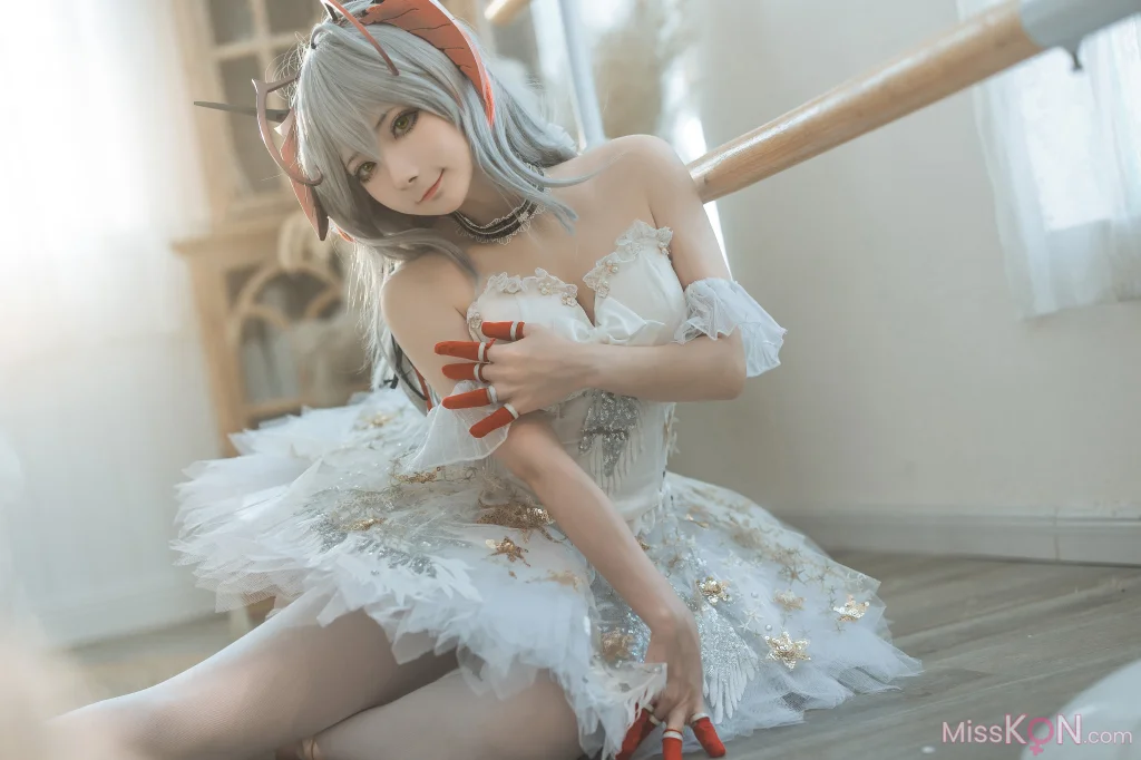 Coser@是三不是世w: 明日方舟 W 芭蕾 (27 photos)