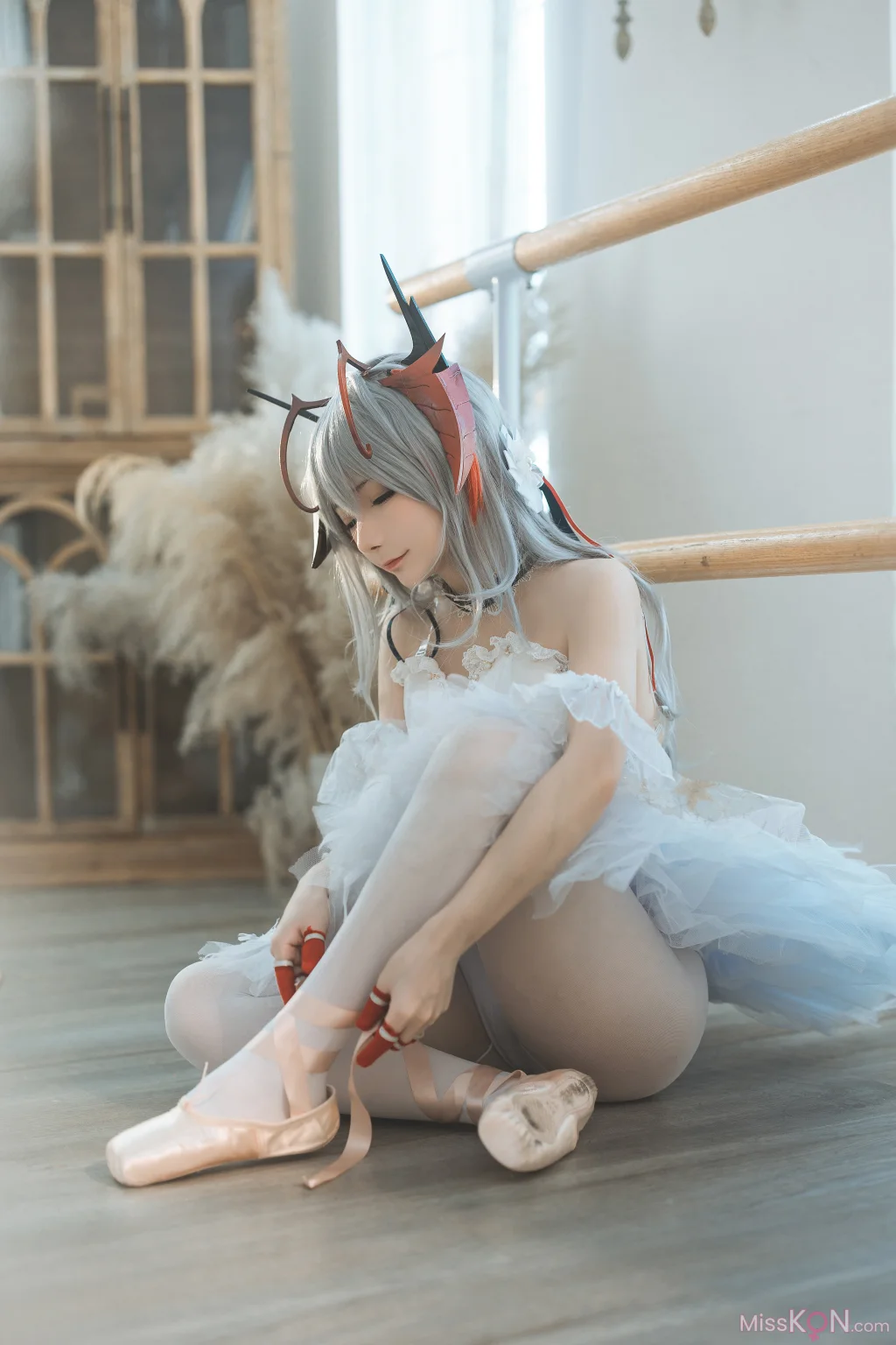 Coser@是三不是世w: 明日方舟 W 芭蕾 (27 photos) – Page 2