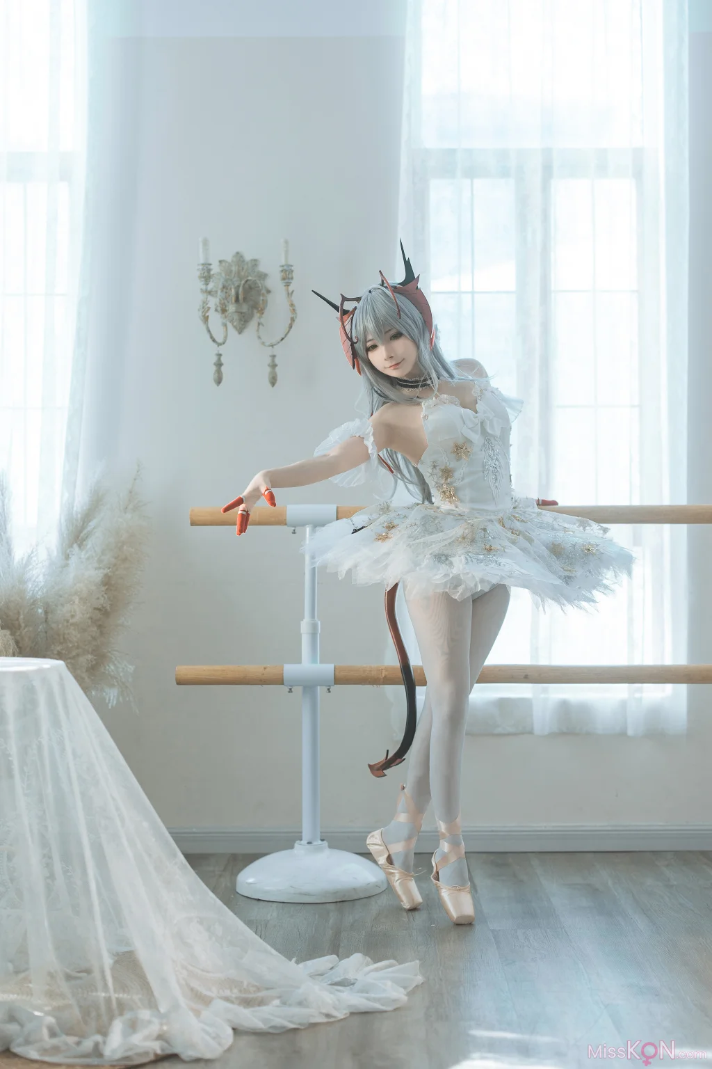 Coser@是三不是世w: 明日方舟 W 芭蕾 (27 photos) – Page 2