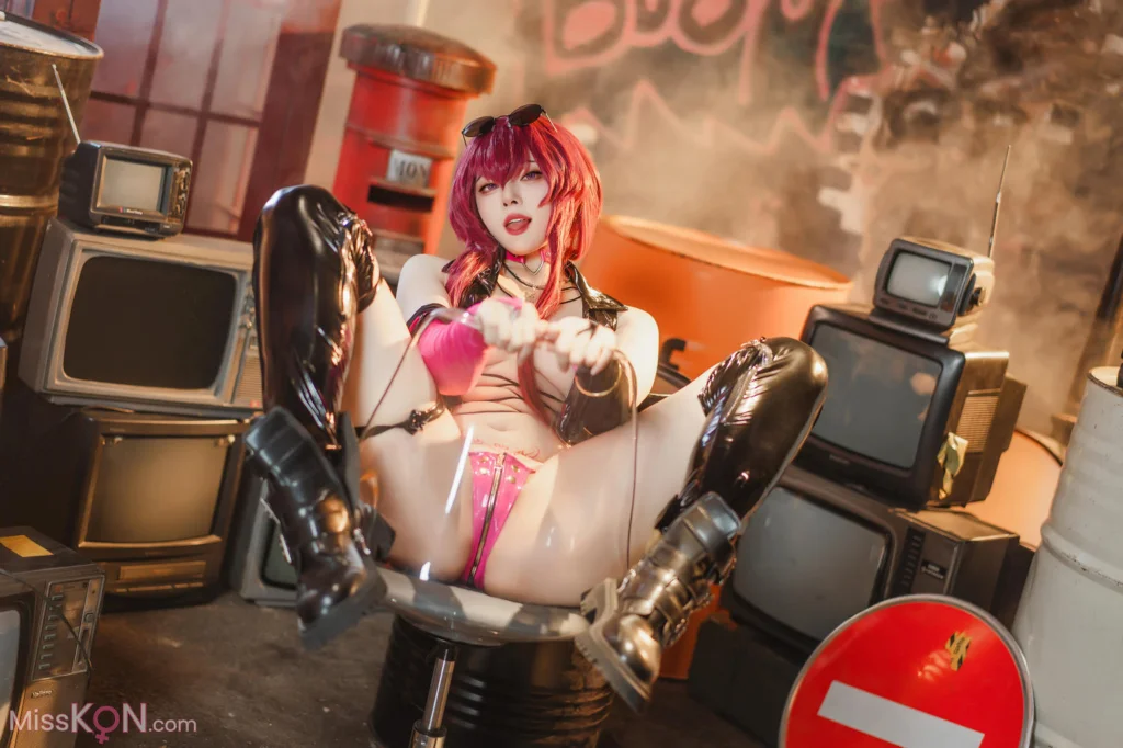 Coser@Natsuko夏夏子: 崩坏·星穹铁道 卡芙卡 朋克同人 (60 photos) – Page 3