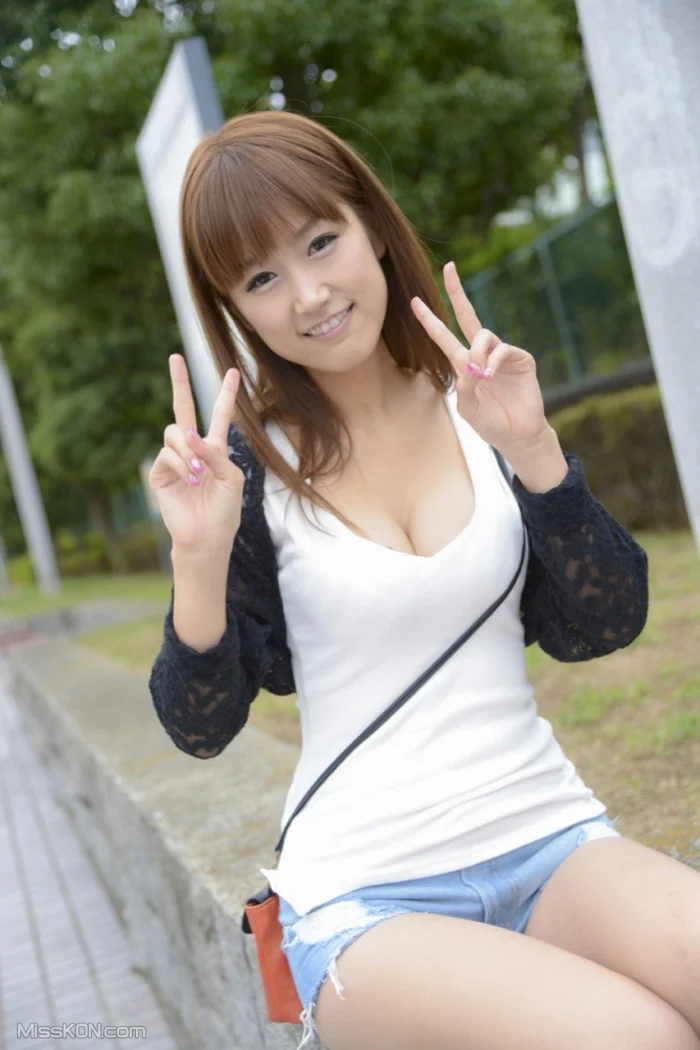 [JP] Seira Yamakawa (山川青空): [Prestige Photobook] A Sexy, Beautiful Girl 性欲旺盛なロリ美少女 (91 photos)