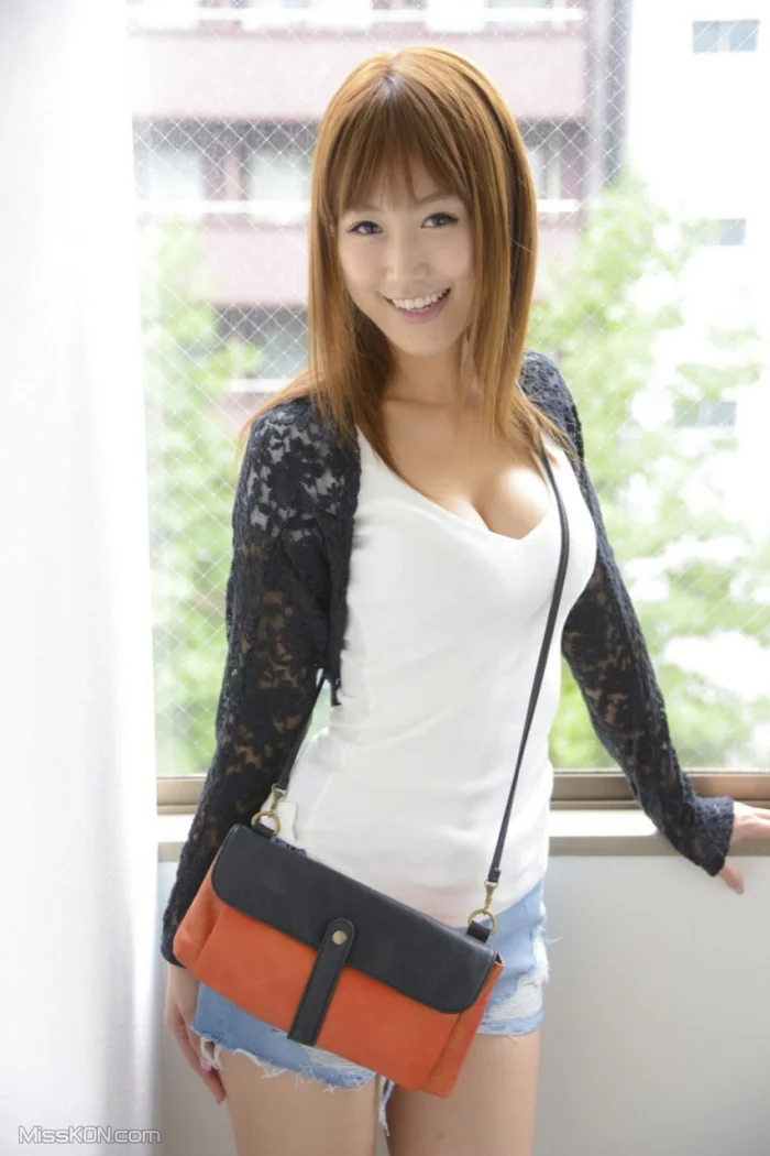 [JP] Seira Yamakawa (山川青空): [Prestige Photobook] A Sexy, Beautiful Girl 性欲旺盛なロリ美少女 (91 photos) – Page 2
