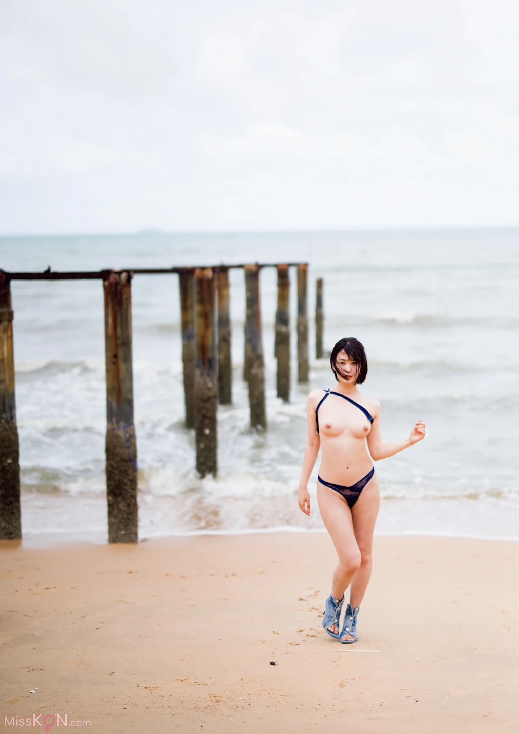 [JP] Akari Mitani (美谷朱音): アサ芸SEXY女優写真集 写真集 Pleasure (142 photos) – Page 4