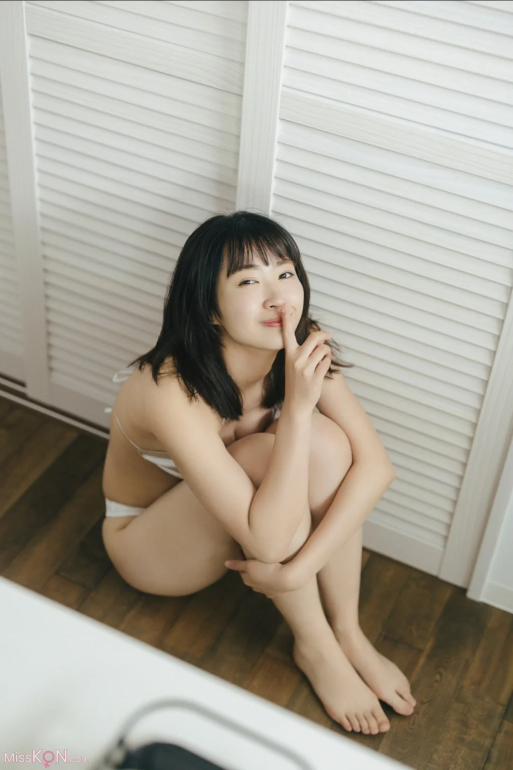 [JP] Coco (瑚々): FLASHデジタル写真集 Special One (95 photos)