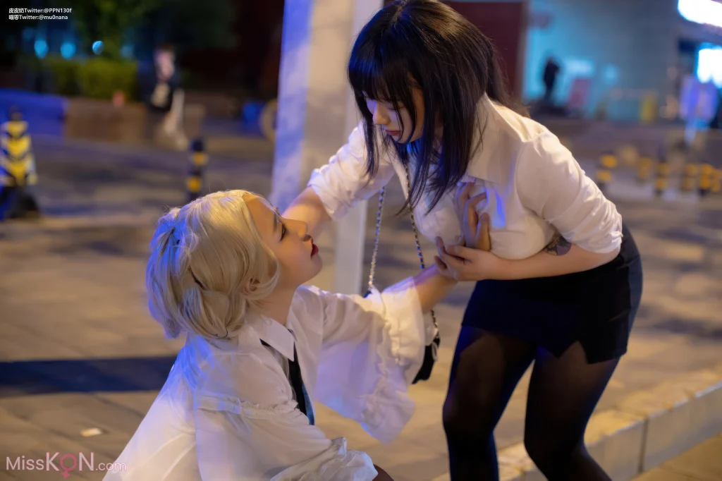 Coser@皮皮奶可可爱了啦 & 穆零Mu0: 百合OL (51 photos)