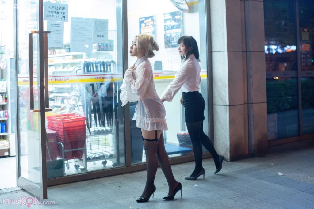 Coser@皮皮奶可可爱了啦 & 穆零Mu0: 百合OL (51 photos)