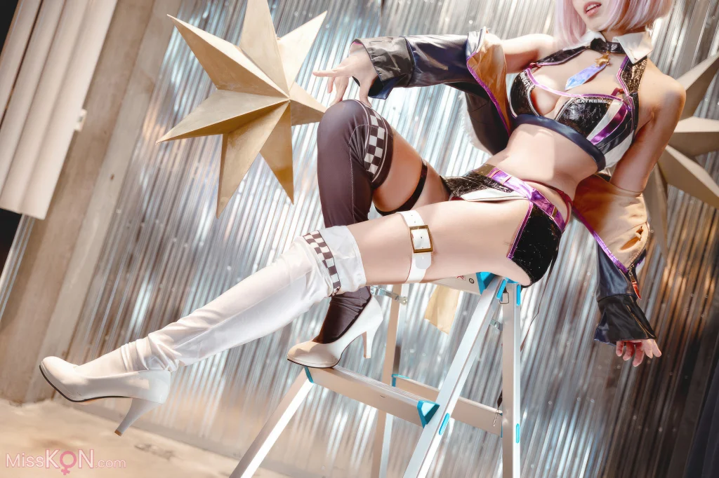 Coser@切切Celia: FGO-玛修赛车服 (23 photos)