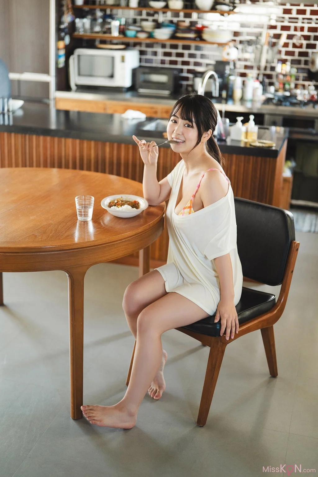 [JP] 福井梨莉華: 漫画アクションデジタル写真集 「まんまる。」 (58 photos)