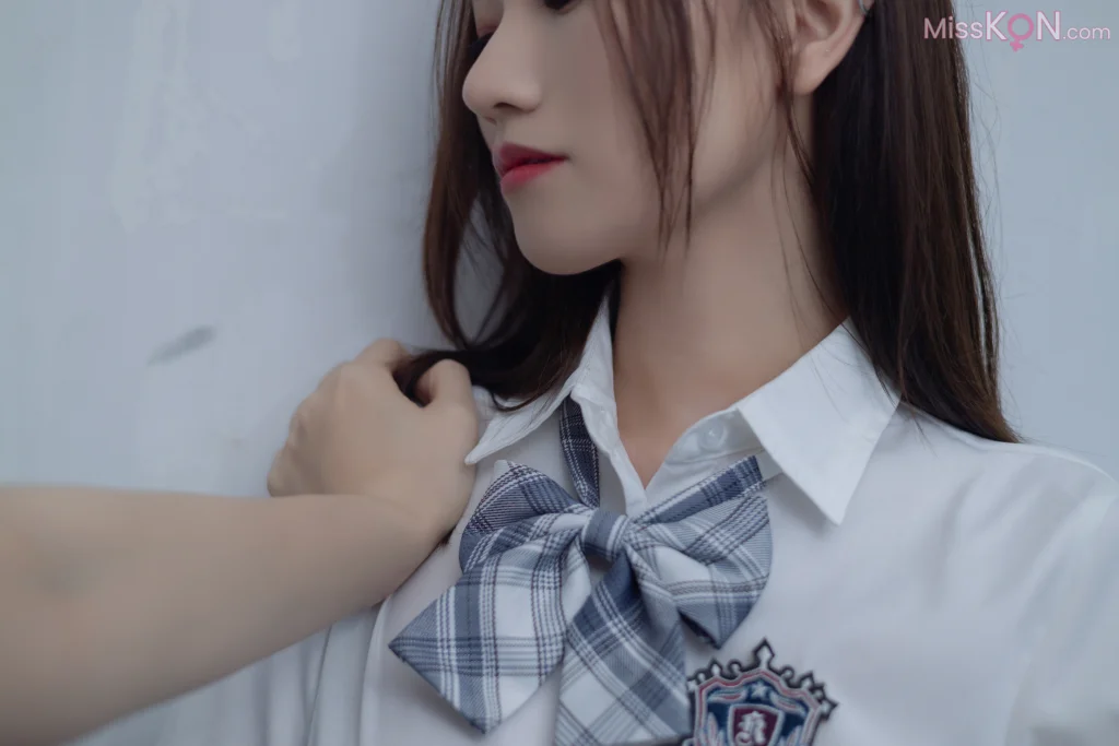 [XR Uncensored] 杏子Yada: 校园霸凌 (123 photos)