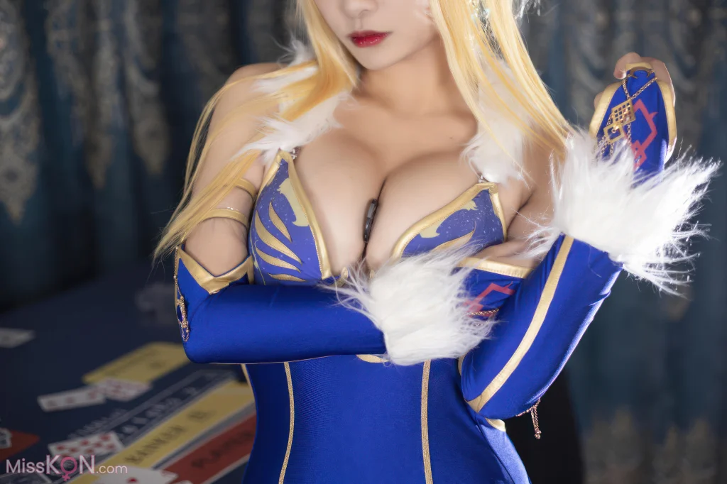Coser@洛璃LoLiSAMA: FGO 白枪呆兔女郎 (57 photos)