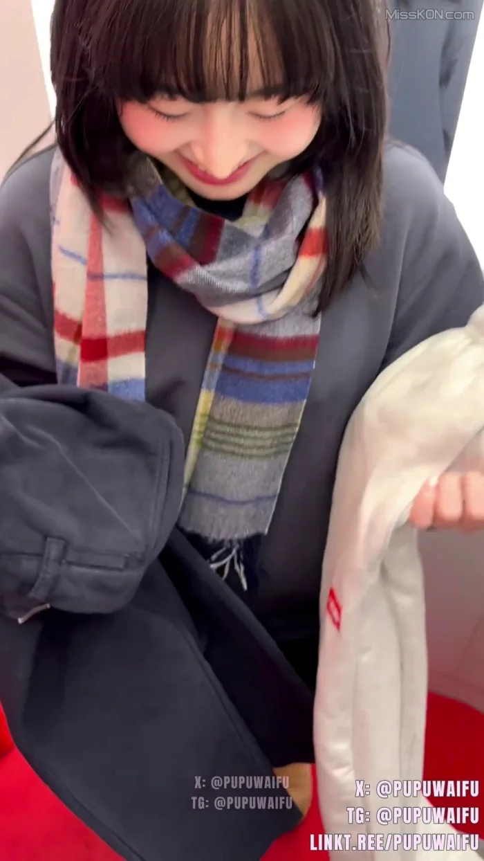 Aheyanlz(噗噗): 11-12月VIP群最新 剧情公共洗手间+剧情更衣室 (26 photos + 2 videos)