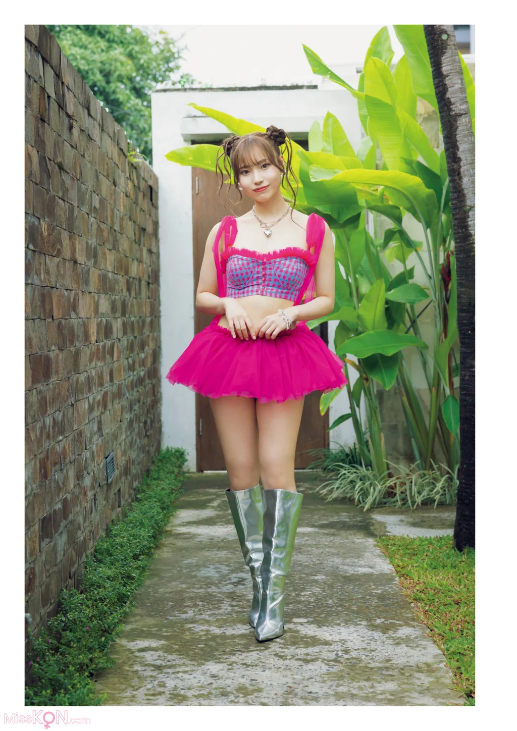 [JP] Saaya Kawagoe (川越紗彩): 2025.10.24 川越紗彩１st写真集 なんとかなるなる【電子特典付き】 (137 photos) – Page 2