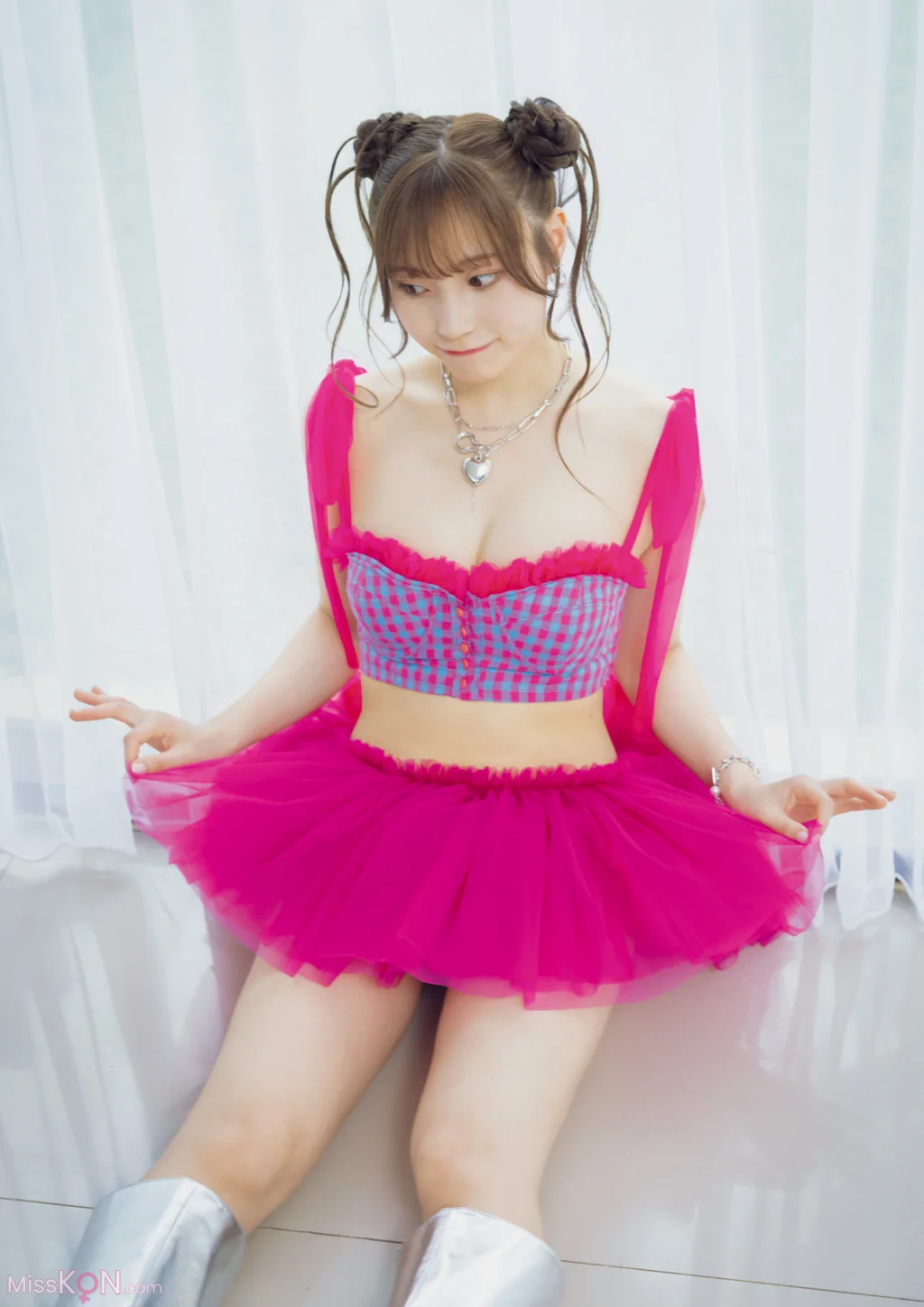 [JP] Saaya Kawagoe (川越紗彩): 2025.10.24 川越紗彩１st写真集 なんとかなるなる【電子特典付き】 (137 photos) – Page 2