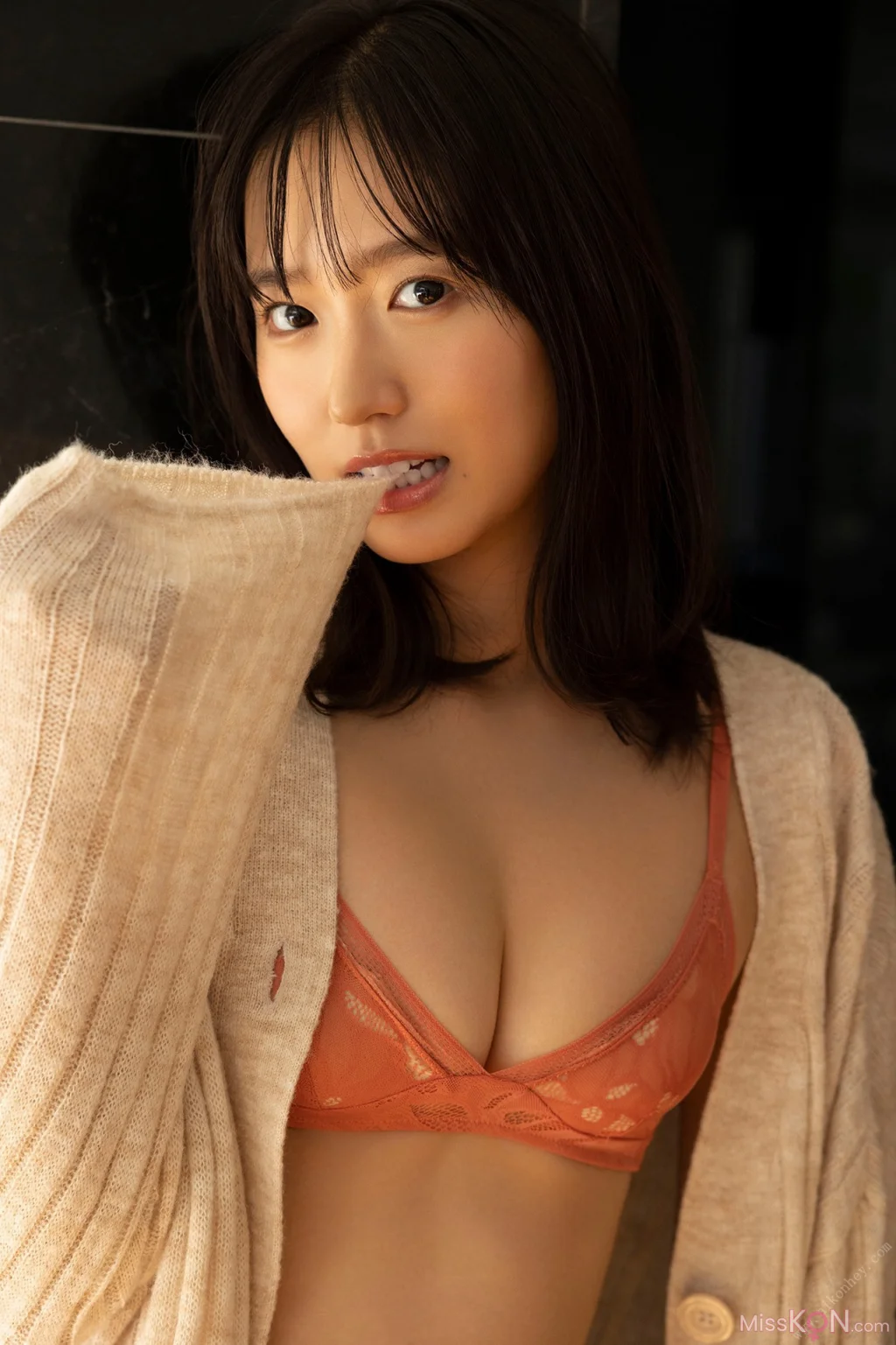 [JP] Shida Nene (志田音々): 週刊ポストデジタル写真集 大人びたキミが眩しくて (97 photos) – Page 4