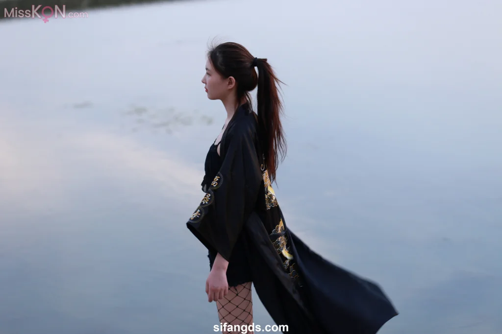 [Private Photoshoot] 小可爱: 隔壁班的那个女孩 白嫩清纯校花 全尺度私拍 (216 photos)
