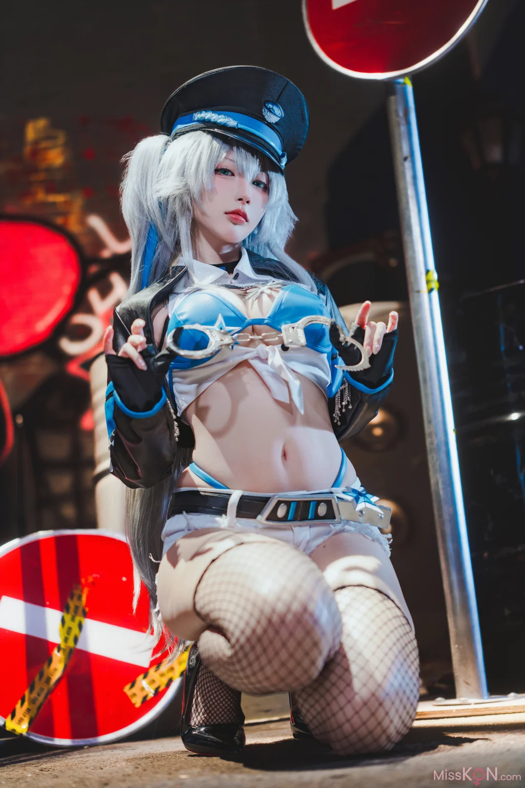 Coser@宮本桜: 交错战线 刃齿女警 (22 photos)