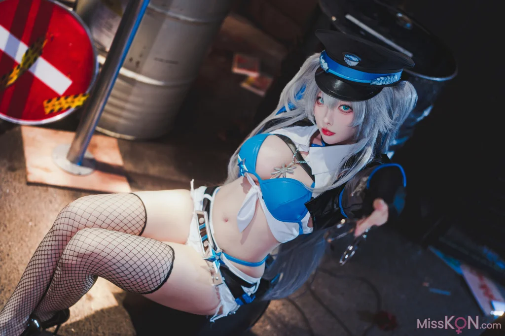 Coser@宮本桜: 交错战线 刃齿女警 (22 photos)