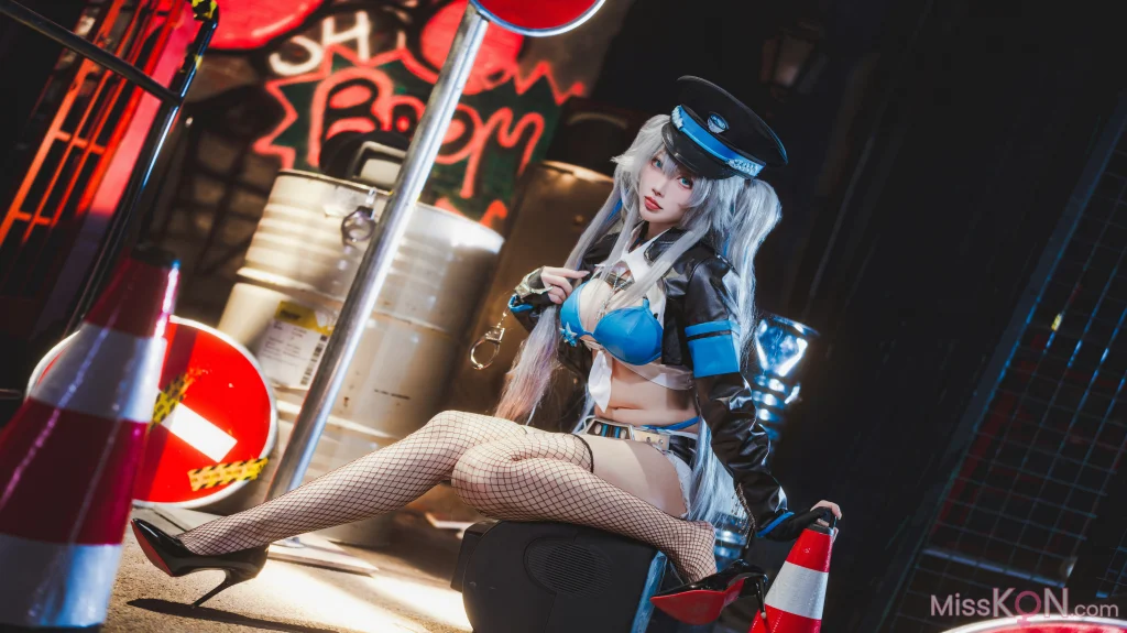 Coser@宮本桜: 交错战线 刃齿女警 (22 photos)
