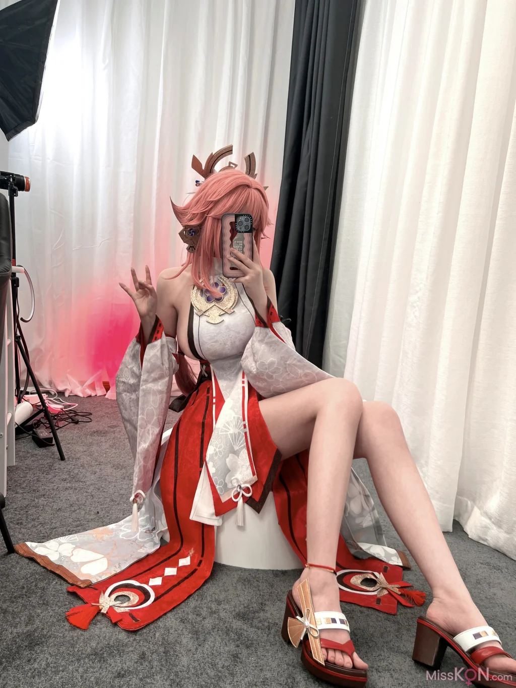 Coser@一色雨: 一点自拍 (26 photos)