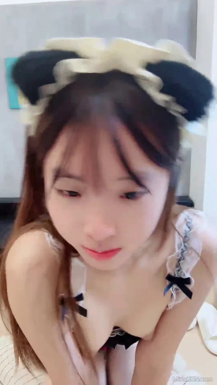 柚子: 稚嫩甜美校花 (44 photos + 5 videos) – Page 2