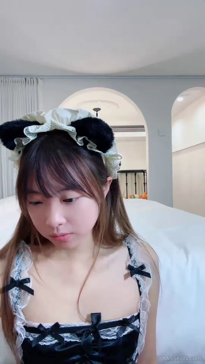 柚子: 稚嫩甜美校花 (44 photos + 5 videos) – Page 2