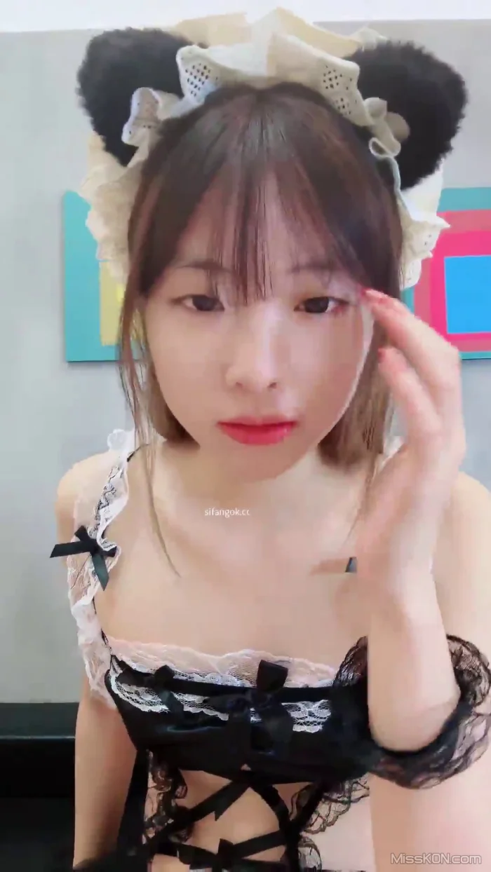 柚子: 稚嫩甜美校花 (44 photos + 5 videos) – Page 2