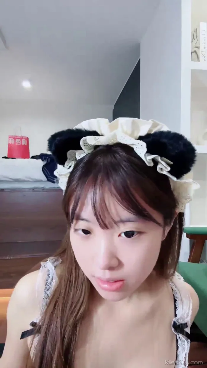 柚子: 稚嫩甜美校花 (44 photos + 5 videos) – Page 3