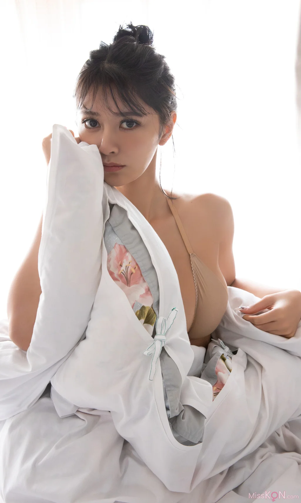 [JP] 山田あい: 【デジタル限定】写真集「ゴージャス☆」 (週プレ PHOTO BOOK) (82 photos) – Page 3