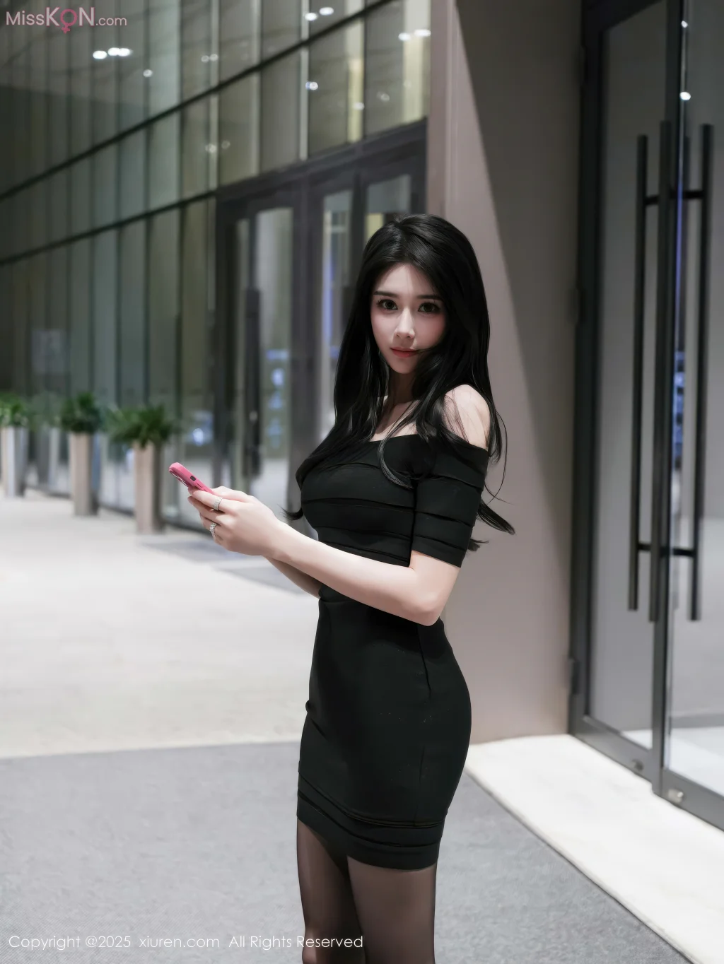 XIUREN No.10942: 椰汁糯米姬 (54 photos)